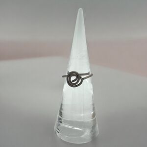 Open Celtic Knot ring - Silver Tone - Size 4